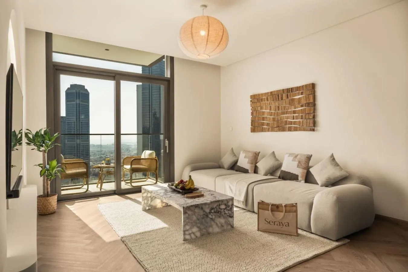 Seraya Residence 13 - 2 Bdr - On The Boulevard - Ocean Views location